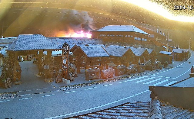 incendiu taverna trotusului mare_640x394