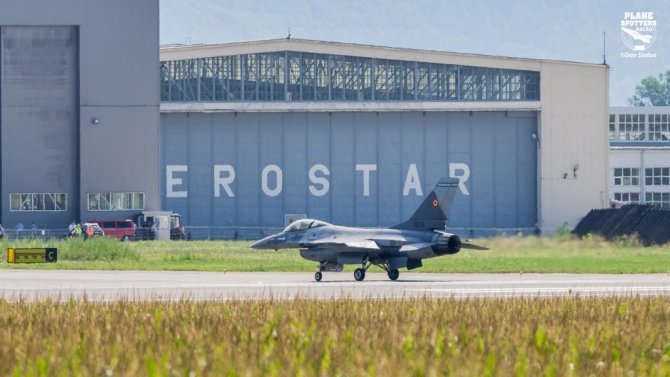 aerostar bacau hangar