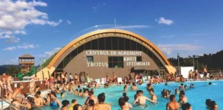 Se deschide ștrandul din Comănești. Intrare gratuită pentru copii de 1 Iunie