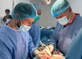 (FOTO) Intervenție contracronometru la SJU Bacău: un anevrism gigant și operații complexe au făcut diferența dintre viață și moarte