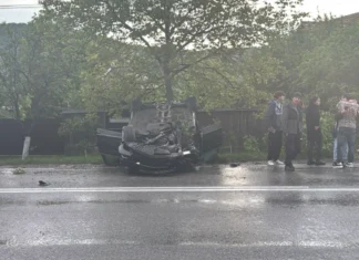 NEWS ALERT: (FOTO/VIDEO) Accident cu 4 victime pe DN11, la Helegiu. Intervin pompierii, poliția și ambulanțele