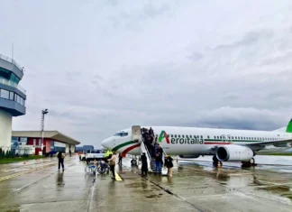 Vești proaste: Aeroitalia pleacă din Bacău! Compania aeriană oprește zborurile către Italia și se retrage din România