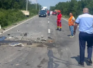 Accident pe DN11 Târgu Secuiesc – Onești. Trei minori răniți după impactul dintre două mașini