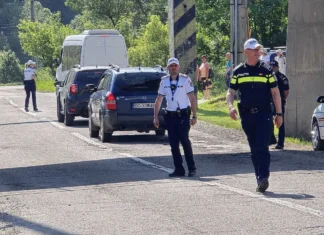 Atenție, șoferi! Restricții de trafic astăzi pe DN 12A între Comănești și Miercurea Ciuc, de Rusaliile Catolice