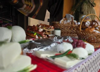 Dărmăneștiul se pregătește de petrecere: tradiții, concerte și street-food la „La Porțile Nemirei”, în weekend. Ce artiști urcă pe scenă