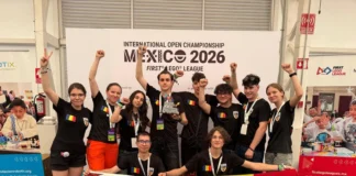 (FOTO) Performanță extraordinară pentru Oneşti în Mexic: echipa ȘTIM DC, premiu pentru inovație la competiția mondială de robotică FIRST Lego League Challenge