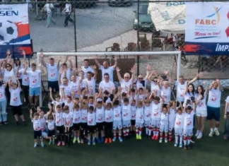 (VIDEO) Copiii de la Sportul Onești, gest impresionant la București! Au participat la un eveniment dedicat luptei împotriva cancerului renal