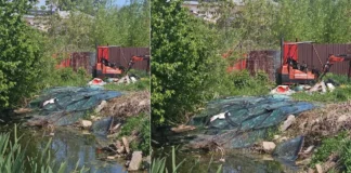 (FOTO) Deșeuri abandonate pe malul unui fost iaz piscicol din județul Bacău. Proprietarul terenului, amendat drastic de Garda de Mediu