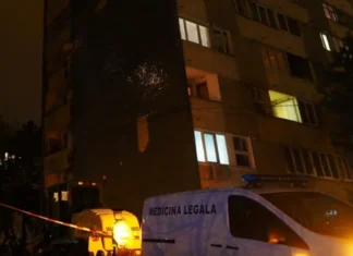 Caz tragic: o femeie de 50 de ani a murit după ce a căzut de la etajul 10 al unui bloc din Bacău