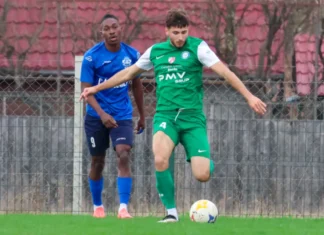 Fotbalistul oneştean Luca Fudulache, surpriza din lotul lui Dinamo, la reunirea „câinilor roşii”. Fundaşul a debutat la seniori la 15 ani