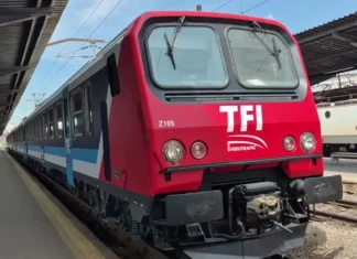 Tren privat direct din Bacău spre Constanța și retur în această vară. Cât durează călătoria și cât de des circulă