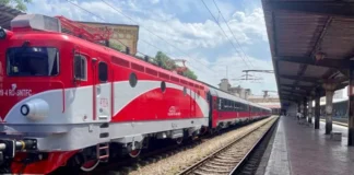 Trenuri blocate de caniculă: O garnitură a întârziat 260 de minute, mai mult decât ar fi durat întreaga călătorie!