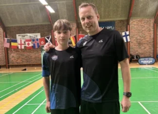 (FOTO) Un nou Florin Balaban? Matei Turturică, speranța badmintonului din Onești, face primii pași spre marea performanță. Sportivul s-a antrenat cu un fost campion mondial