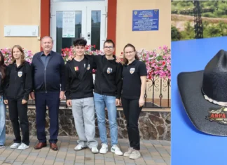 (FOTO) Elevii din Dofteana, membri ai clubului ȘTIM DC de la CN „Dimitrie Cantemir” Onești, propuși Cetățeni de Onoare după succesul din Mexic