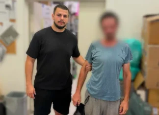 (FOTO) Polițist din Bacău, erou și în timpul liber. A prins un hoț după o urmărire pe stradă