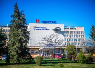 Mulțumiri pentru medicii de la Spitalul Municipal Onești, după internarea unui pacient: „Am descoperit o schimbare în bine”