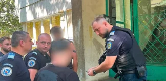 (FOTO) Intervenție pornită de un jandarm aflat în timpul liber. Substanțe susceptibile a fi interzise, descoperite asupra unui bărbat
