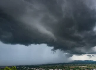 NEWS ALERT: ANM a prelungit și extins alerta de vreme severă imediată în județul Bacău. Oneștiul și alte 15 localități vizate