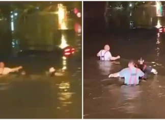 (VIDEO) Imagini incredibile din București: pompierii au înotat printre mașinile înghițite de apă ca să caute victime