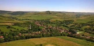 Comuna care oferă oamenilor terenuri gratuite pentru case. Pregătește peste 100 de parcele. Cine are prioritate