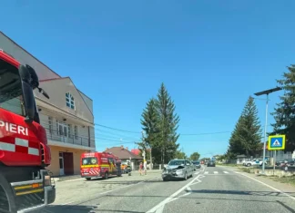 NEWS ALERT: (FOTO) Accident pe DN11 Onești – Bacău, la Sănduleni. Două mașini s-au ciocnit, o victimă