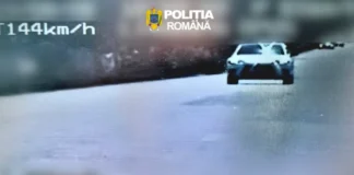 (VIDEO) Nebunie pe „Drumul Morții” DN2-E85: șofer ucrainean, prins cu 144 km/h în Cleja, cu un bolid de lux. Ce măsuri au luat polițiștii băcăuani
