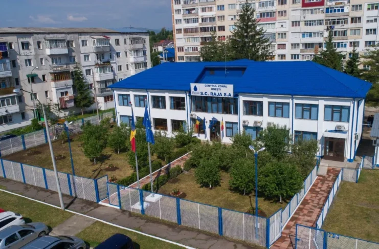 NEWS ALERT: Avarie la o conductă de apă în Oneşti, pe bulevardul Oituz. Mai mulți consumatori afectați