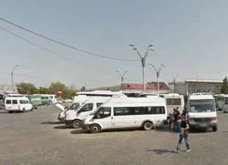 14 trasee care leagă Oneștiul de localitățile din județ, în centrul unei dispute între firma care administrează Autogara Onești și Consiliul Județean Bacău
