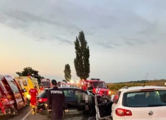 NEWS ALERT: (FOTO) Tragedie pe DN2, lângă Sascut: un bărbat de 52 de ani din Onești a murit într-un accident cumplit. Alte trei persoane, între care o fetiță de doar 3 ani, rănite în impactul frontal