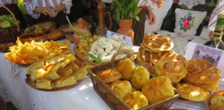 Plăcinte, muzică și tradiții la Bârsănești. Festivalul Plăcintelor revine cu a doua ediție