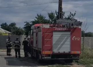 Dronă prăbușită într-un sat din Vrancea, la doar cinci metri de o casă. Zona a fost izolată, localnicii au fost evacuați preventiv