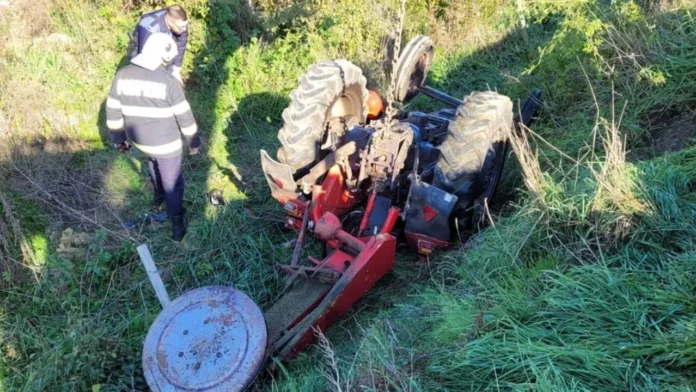 tractor rasturnat-convertită-de-la-jpg