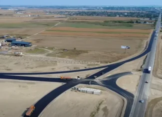 (VIDEO) Autostrada A7 Bacău-Pașcani: Nodul rutier Roman-Sud prinde contur. Umbrărescu lucrează la conexiunea cu DN2