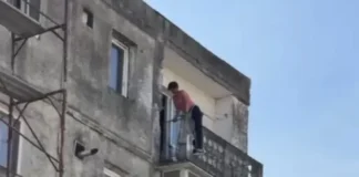 (FOTO) Intervenție de urgență în Buhuși: femeie aflată în pericol, salvată de polițiști și pompieri