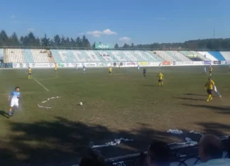 NEWS ALERT: (FOTO) FC Onești, victorie cu 5-1 în derby-ul cu CS Dofteana, în Liga 4. „Alb-albaştrii” continuă perfect în campionatul județean. Gauss Bacău, succes cu 20-2!