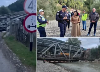 (VIDEO) De ce a intrat pe pod? Asta se vede în imaginile de pe DN12A, de la Ciobănuș: indicatoarele erau acolo, macaraua a intrat, podul a cedat