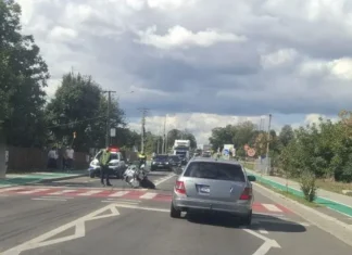 NEWS ALERT: (FOTO) Accident pe DN11 Onești – Târgu Secuiesc. Motociclist implicat, traficul este îngreunat