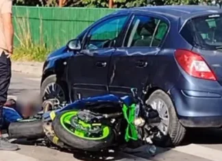 ULTIMA ORĂ: (FOTO) Accident pe DN12A Onești – Comănești. Motociclist rănit, a fost nevoie de intervenția ambulanței