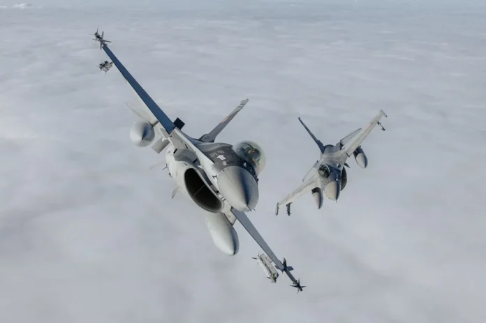 avion-avioane-fortele-aeriene-romane-FV-convertită-de-la-jpg