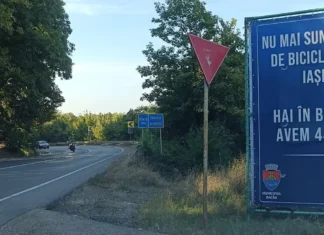 (FOTO) Bacăul își face reclamă în Iași cu un mesaj despre pistele de biciclete: „Hai în Bacău, avem 44 de km”