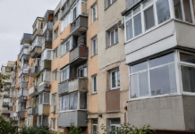 Taxa pe balcoane, explicată pas cu pas: cine plătește impozit dublu și cine poate sta liniștit. Cum eviți dublarea impozitului dacă ai balconul închis cu termopan