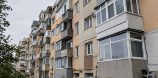 Taxa pe balcoane, explicată pas cu pas: cine plătește impozit dublu și cine poate sta liniștit. Cum eviți dublarea impozitului dacă ai balconul închis cu termopan