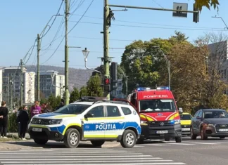 NEWS ALERT: (FOTO) Alertă în Onești! Poliția și SMURD intervin chiar acum pe Bulevardul Oituz