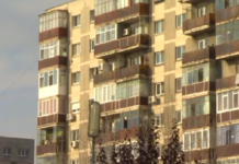 Ți-ai închis balconul cu termopan? Proprietarii riscă impozit dublu din 2027 și probleme la vânzarea locuinței