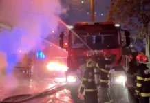 NEWS ALERT: Incendiu la o casă în comuna Livezi! Pompierii din Onești intervin cu două autospeciale