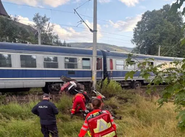 Tragedie în județul Bacău: Un bărbat de 50 de ani a murit după ce a fost lovit de tren